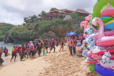 Serunya Liburan ke Pantai Sadranan Gunung Kidul, Bisa Snorkeling hingga Mendayung Kano