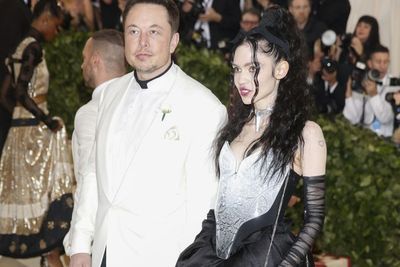 Saking Sempurnanya, Elon Musk Sebut Mantan Pacar sebagai Wanita Khayalan!