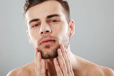 Laki Juga Perlu Perawatan! Ini 5 Rekomendasi Skincare untuk Pria Beserta Harganya