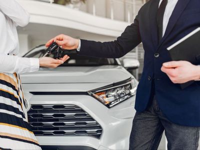 8 Tips Sewa Mobil yang Aman Untuk Liburan, Dijamin Gak Mengecewakan!