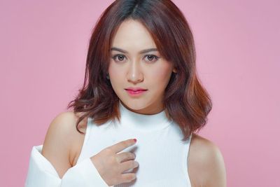 Happy Asmara Kasih Fan Service ke Penggemar Layaknya Sahabat: Gak Ada Jarak sama Mereka