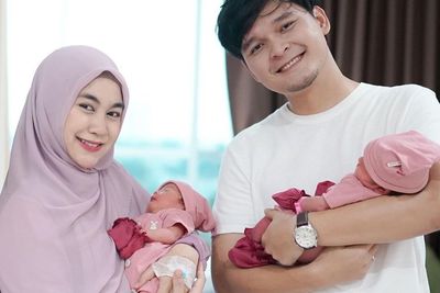 Potret Cantik Anisa Rahma Eks Chibi-chibi Kini Sudah Gendong Anak Kembar