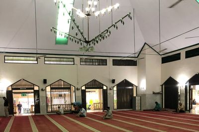 Gak Bakal Ada di Negara Lain, Ini Tiga Keunikan Masjid yang Ada di Indonesia!