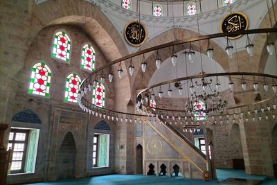 Wow! Masjid Ini Mirip Gudang Harta Karun, Ada Ukiran dan Sulaman Emas Sampai Mosaik Romawi
