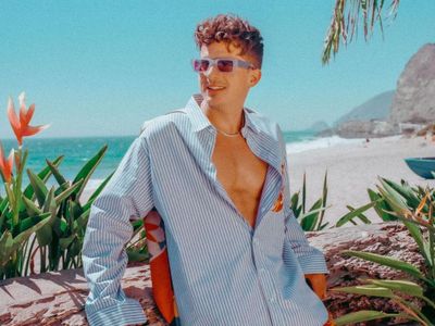 Blak-blakan Ngaku Punya Kekasih Baru, Charlie Puth: Dia Selalu Ada untuk Saya