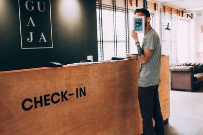 Dilarang Pasangan Belum Menikah Check-in Hotel atau Kena Pidana, Pelaku Perhotelan Teriak