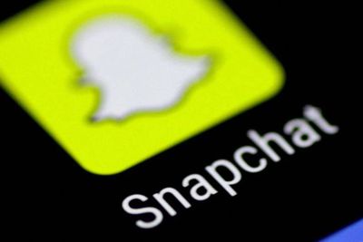 Ketatnya Persaingan Bikin Saham Snap Turun Hampir 25 Persen