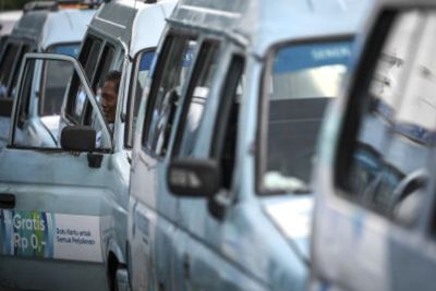 Tarif Angkot Non-JakLingko di Jakarta Resmi Naik Jadi Rp6.000