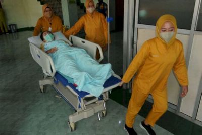 COVID-19 di Indonesia Hari Ini Tambah 1.703 Kasus Baru, Sembuh 2.378 Orang