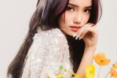 Gaya Fuji Photoshoot Pamer Rambut Panjang Jadi Sorotan Netizen: Selalu Ber-damage!