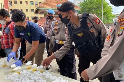 Cek Urine Dadakan Polisi di Polres Jakarta Barat, Ini Hasilnya