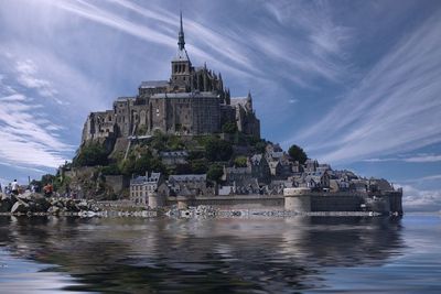 Sisi Menyeramkan Pulau Mont Saint Michel di Prancis yang Jadi Daya Tarik Wisatawan