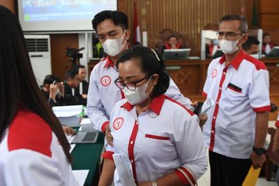 Tangis Rosti Simanjuntak Pecah: Perasaan Saya Hancur, Dengar Kabar Yosua Meninggal