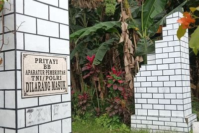 Bahaya! Aparatur Negara dan TNI-Polri Dilarang Masuk ke Dusun Ini, Kenapa?