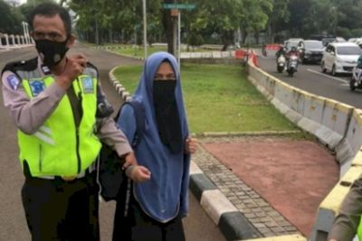 Densus 88 Sebut Guru dan Suami dari Wanita Penerobos Istana Negara Terafiliasi NII