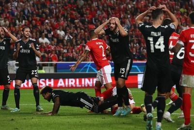 Juventus Gugur dan Bikin Sejarah Buruk di Liga Champions, Allegri: Fokus Liga Italia