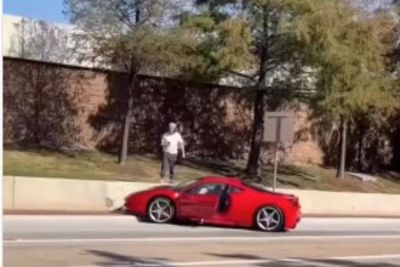 Sok-sokan Ngedrift, Pengendara Ferrari Ini Malah Nabrak Tembok