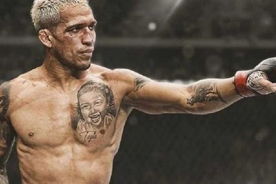 Charles Oliveira Dapat Pesan Khusus dari Khabib Nurmagomedov, Apa Ya?