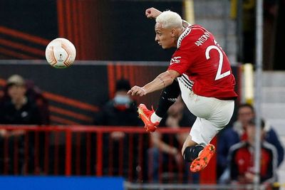 Antony Langsung Diganti Usai Pamer Skill Lawan Sheriff, Kena Semprot Legenda MU