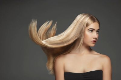 Wajib Tahu! Ini Loh Cara Catokan Aman Biar Rambut Tetap Sehat, Girls