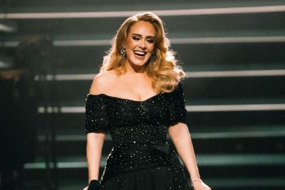 Adele Lebih Pilih Lanjuti Kuliah Sastra Inggris Ketimbang Bikin Album Baru, Kenapa ya?