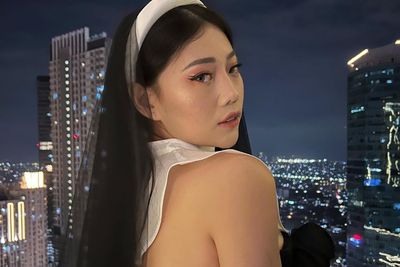 Wendy Walters Cosplay Jadi Valak Rayakan Pesta Halloween: Vibes Janda Ditinggal Mati