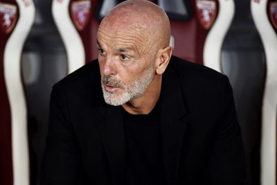 Baru Kalah, Stefano Pioli Tak Mau AC Milan Terjebak dalam Lubang Nestapa