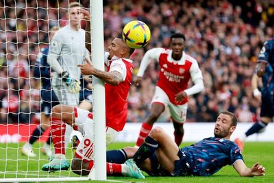 Hasil Liga Inggris Semalam: Arsenal Bantai Tim Promosi, MU Menang Tipis