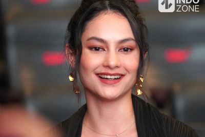 Clara Bernadeth Belajar Dialek Medok di Film Yang Patah Tumbuh, Yang Hilang Berganti