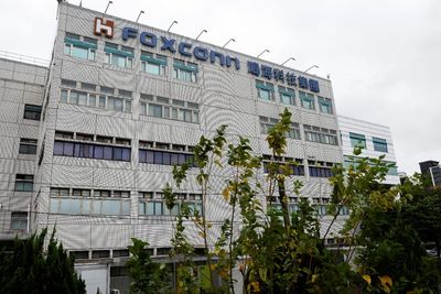 Pengiriman iPhone Terganggu Akibat Kebijakan Lockdown di China
