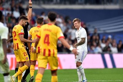 15 Tahun Berkarier, Toni Kroos Sambut Kartu Merah Perdana dengan Senyuman