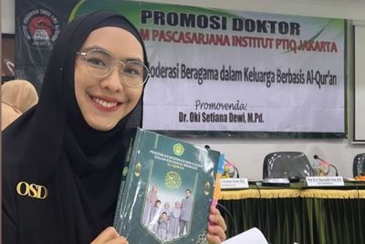 Oki Setiana Dewi Resmi Raih Gelar Doktor, Lulus S3 Kedua Kalinya: Alhamdulillah