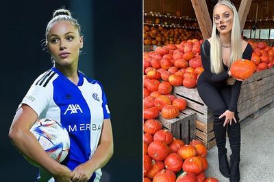 Rayakan Halloween, Pesepakbola Tercantik Dunia Ini Cosplay Kucing Sambil Pegang Labu