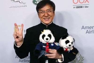 Ternyata Jackie Chan Pernah Hampir Menusuk Sutradara Film, Ngamuk karena Hal Ini