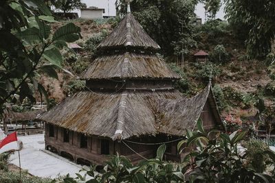Masya Allah! Berusia Ratusan Tahun, Inilah Masjid Tertua di Sumbar yang Masih Beratap Ijuk