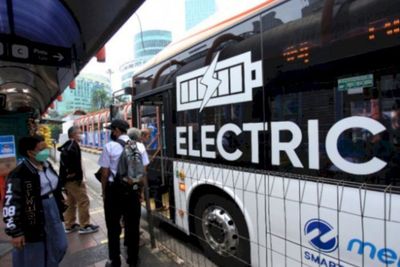 Irjen Fadil Ingin CCTV Halte TransJakarta Terhubung dengan Command Center Polda Metro Jaya
