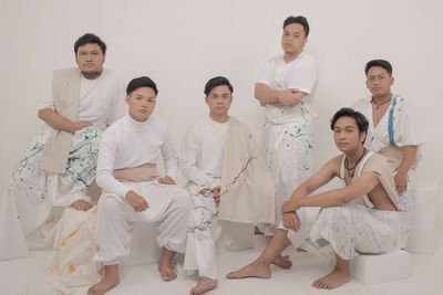 EP Perdana Daun Jatuh Bertajuk Seroja , Terinspirasi dari Pengalaman Pahit Semua Personil