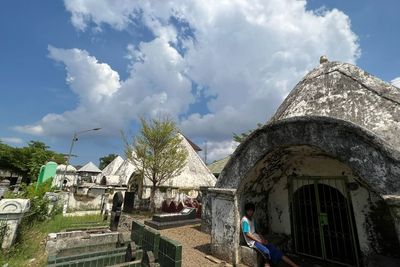Jangan Salah! Sekilas Mirip Masjid, Bangunan Berkubah Ini Ternyata Kuburan, Pusara Siapa?