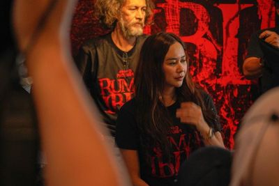 Momen Aura Kasih Main Film Horor Rumah Iblis Adu Akting dengan Alex Abbad
