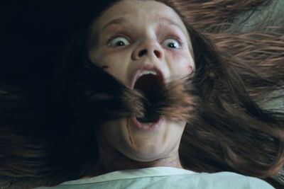Review The Devil s Light : Ritual Eksorsisme yang Kebingungan, Gak Seram dan Tema Standar