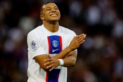 Mbappe Bisa Semaunya di PSG, Ibrahimovic: Gak Boleh Begitu!