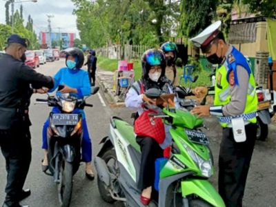 Meski Gak Ada Tilang Manual saat Bertemu Polisi, Pengendara Tetap Bisa Ditilang!