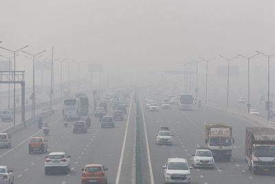 Penyakit Paru Berpotensi Meningkat di New Delhi karena Kabut Tebal