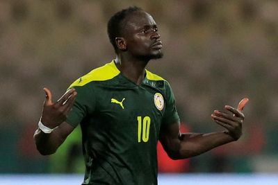 Patung Sadio Mane Bikin Resah, Netizen: Creepy Banget Yages