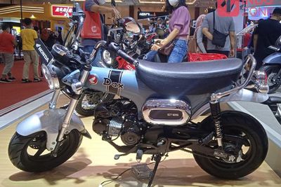 Motor Honda ST125 Dax Cocok Buat Santai Bareng Pacar, Desainnya Unik dan Klasik
