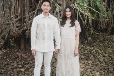 Kaesang dan Erina Prewedding di Bawah Pohon Beringin, Muka Pisang Godog Jadi Sorotan