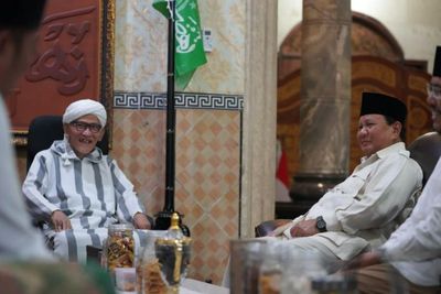 Bukan Bahas Pilpres, Ini yang Diperbincangkan Prabowo saat Temui Rais Aam PBNU