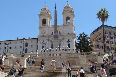 Sensasi Menyusuri Tangga Terluas dan Terpanjang di Eropa, Ada Air Mancur yang Bikin Syok!
