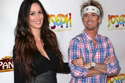 Saudari Kembar Aaron Carter Berikan Penghormatan atas Kematian Saudaranya yang Misterius