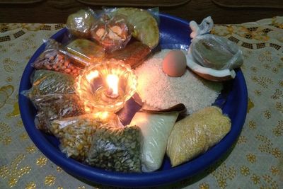 Perempuan Hamil di Madura Lakukan Tradisi Unik saat Muncul Gerhana Bulan, Apa Itu?